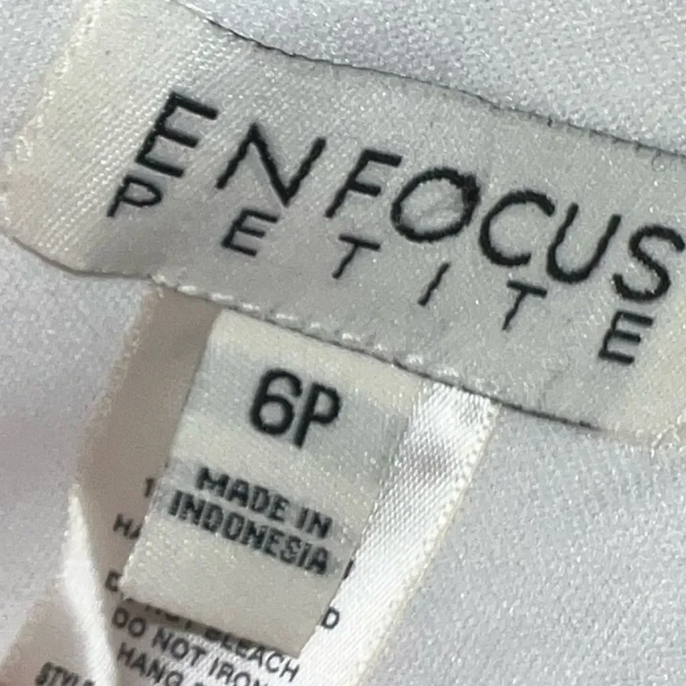 Enfocus brand beige dress with cream lace design overlay! New - Picture 11 of 12